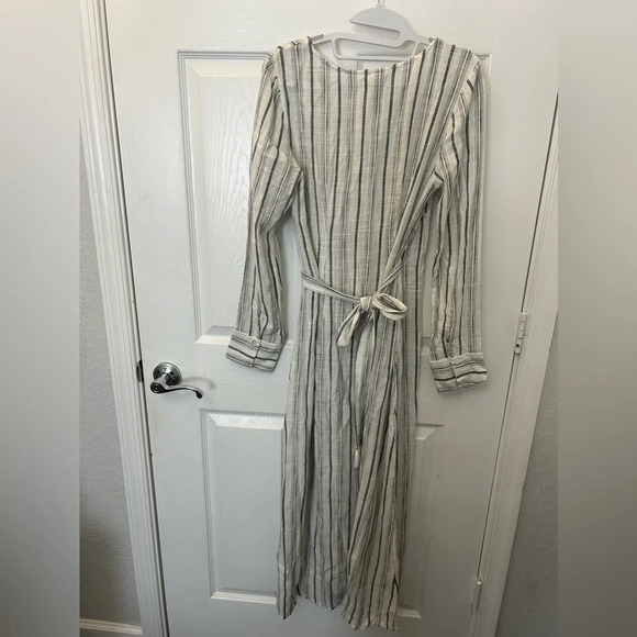 L Space Tybee V Neck Long Sleeve Woven Wrap Maxi Swim Coverup Dress Size small - Picture 5 of 6
